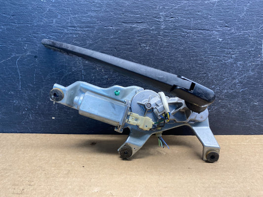 2005 to 2009 Subaru Legacy Outback Rear Windshield Wiper Motor AF68890
