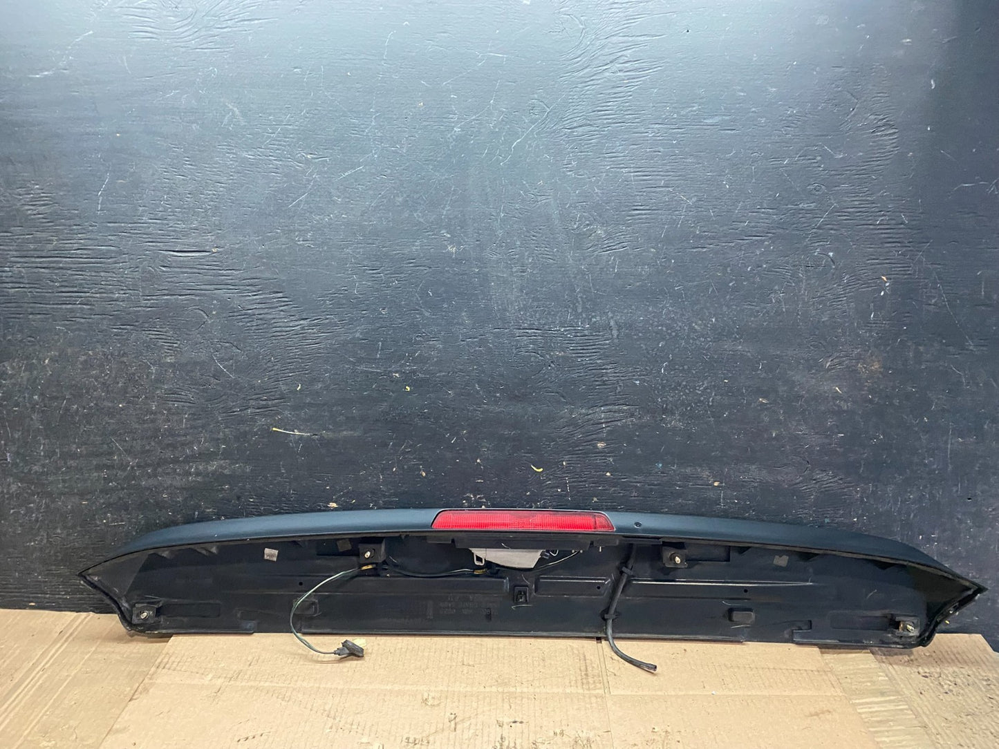 1999 to 2004 Honda Odyssey Rear Trunk Spoiler Gate Oem W2547 DG5