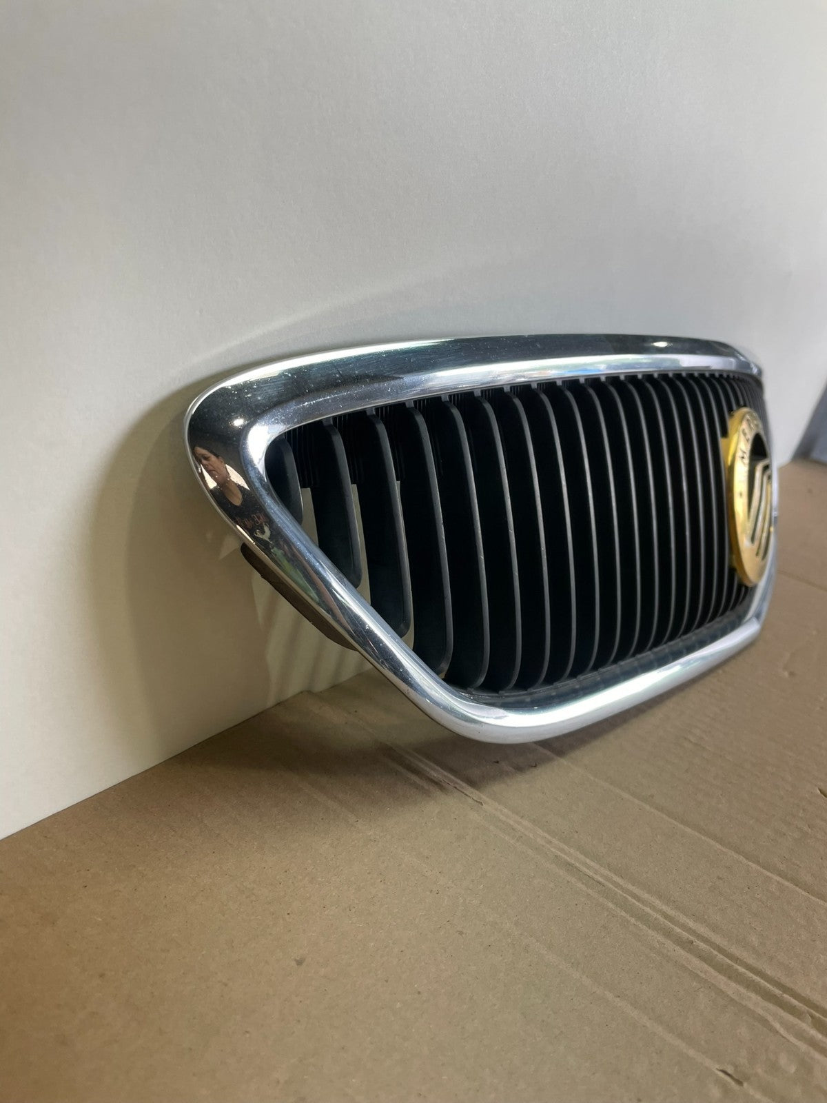2000 to 2003 Mercury Sable Front Upper Grille Grill ag7721 DG2