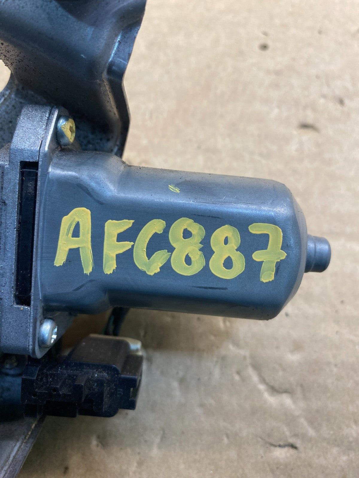 2014-2021 Dodge Durango Tailgate Back Door Rear Wiper Motor Wiper AF6887 DG7