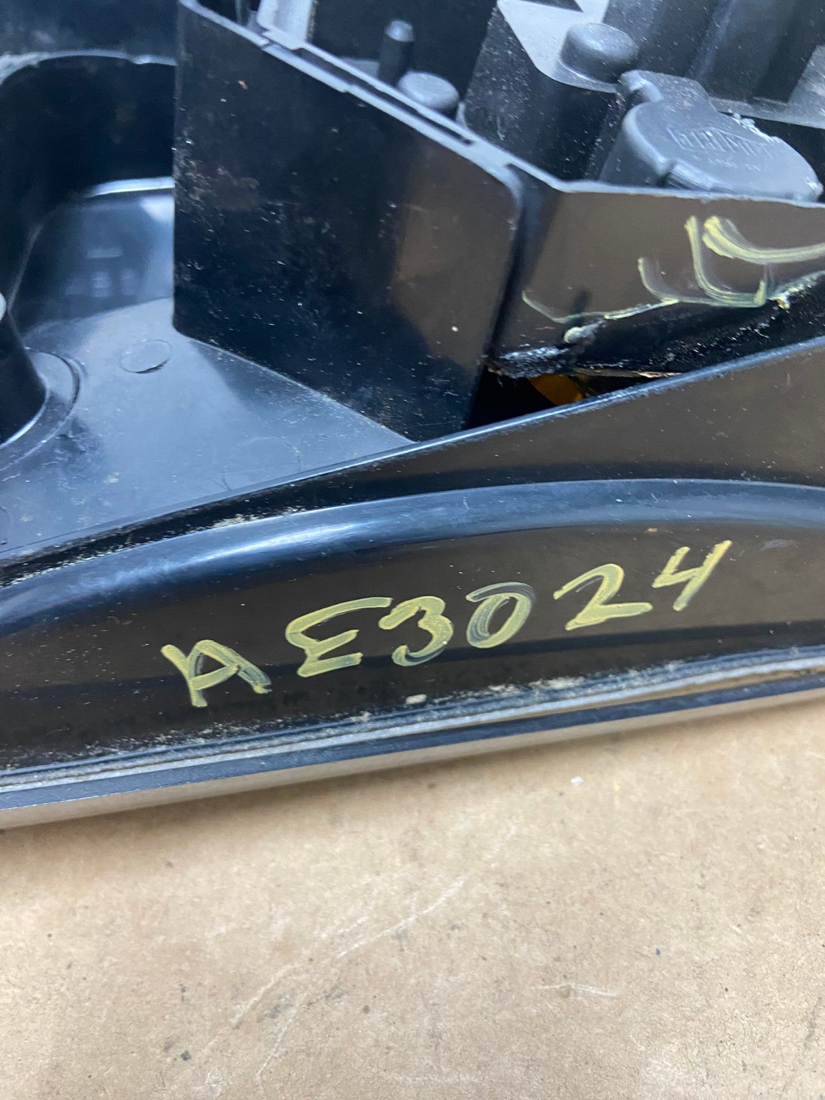 1994 to 1998 Saab 900 & Turbo Left Driver LH Side Tail Light AE3024 LK7