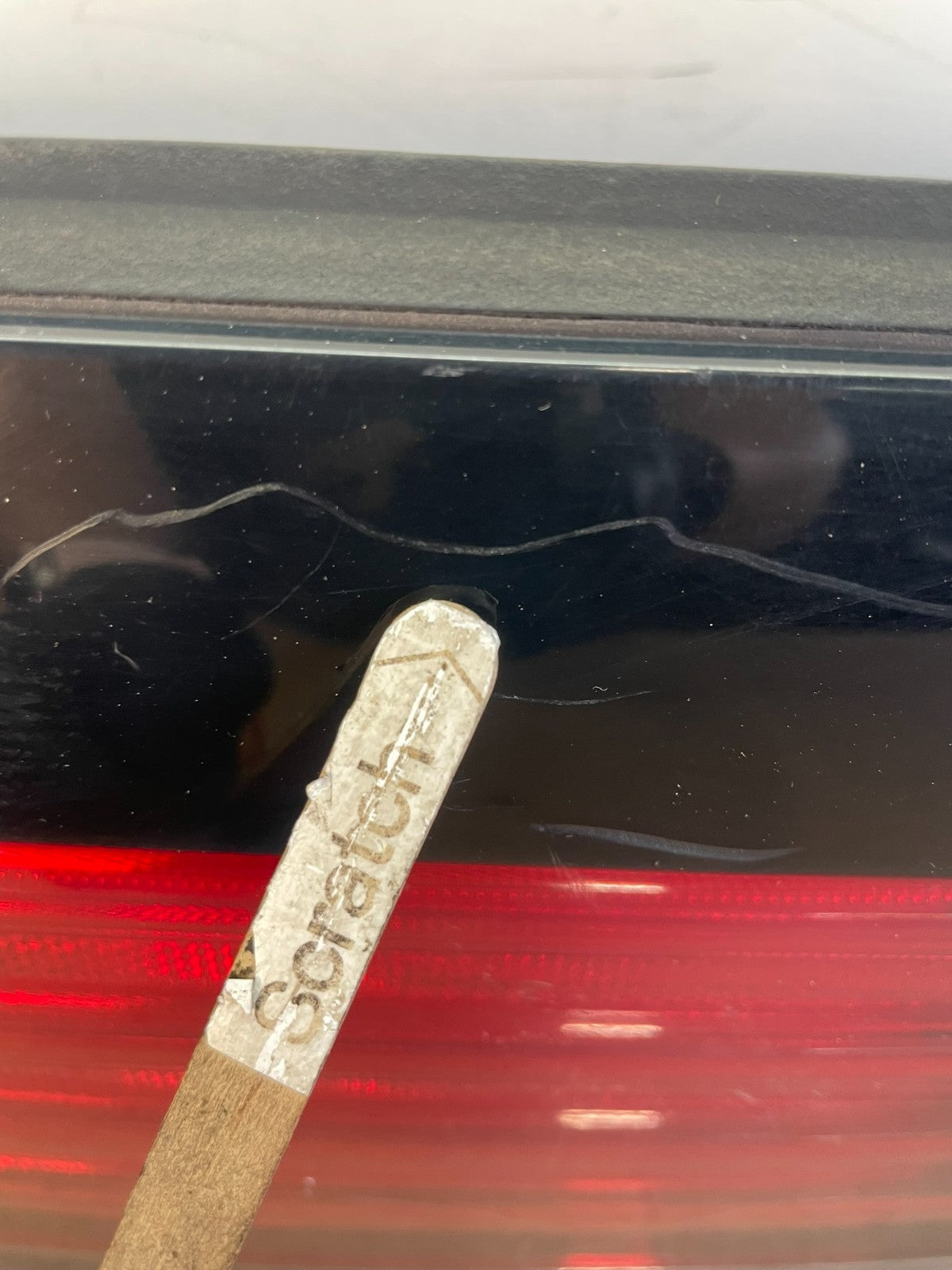 2007 to 2010 Lincoln MKX Center Tail Light Lamp Panel Trim AF8733 DG3