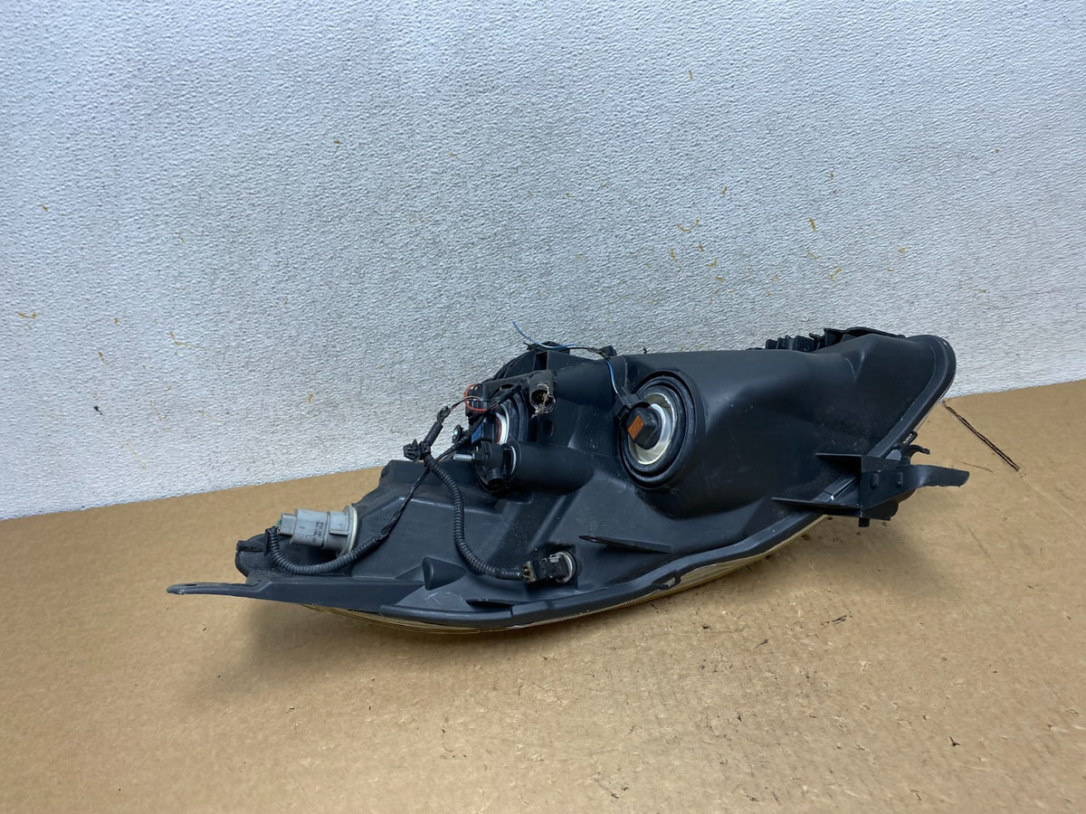 Sedan 2007 to 2009 Nissan Altima Right Passenger Halogen Headlight AI3550 DW6