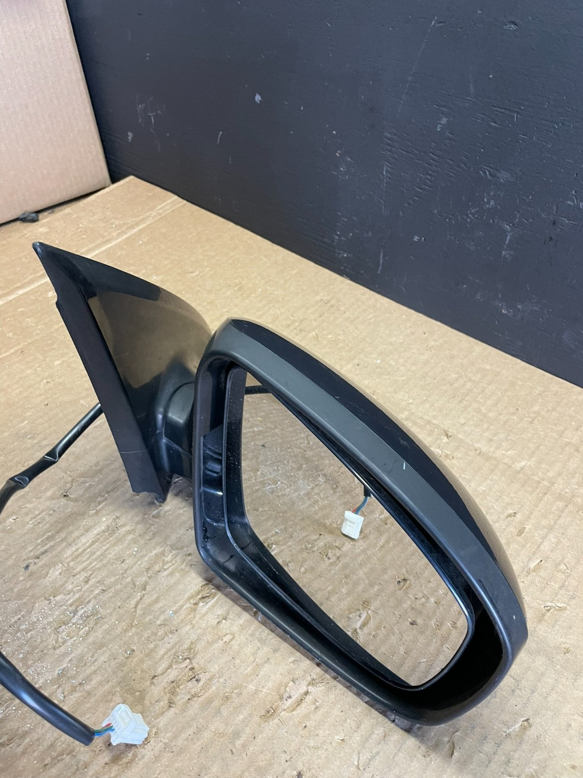 2013 to 2016 Nissan Pathfinder Right Passenger View Door Mirror OEM AB3272 MS11
