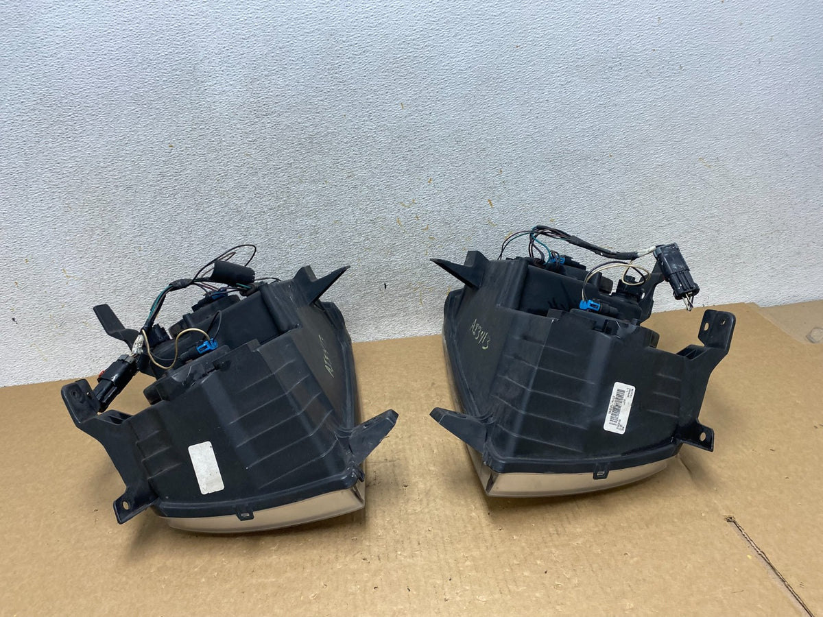 2005-2007 Jeep Grand Cherokee Left+Right Halogen Headlights AI3413 DW12
