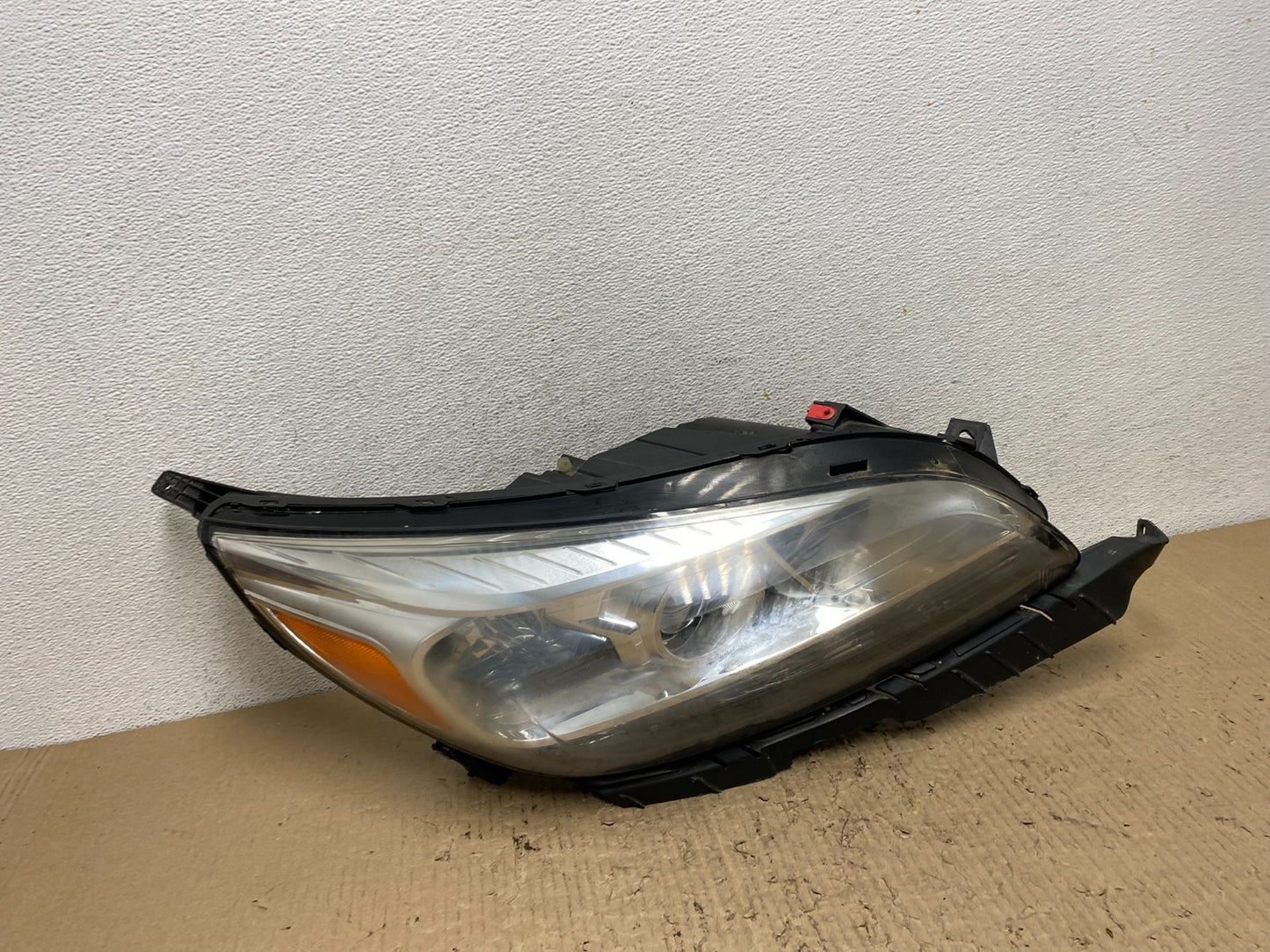 2013 - 2015 Chevrolet Malibu Projector Headlight Right Passenger AF7199 DW0