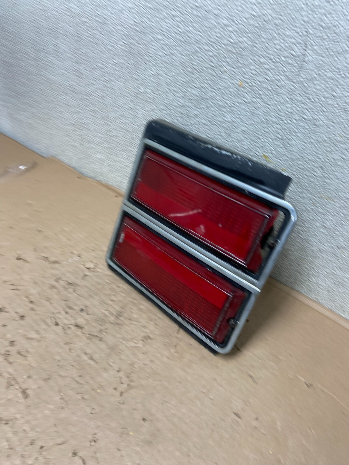 1980 to 1987 Oldsmobile Cutlass Left Driver LH Side Tail Light AB0921 DG1