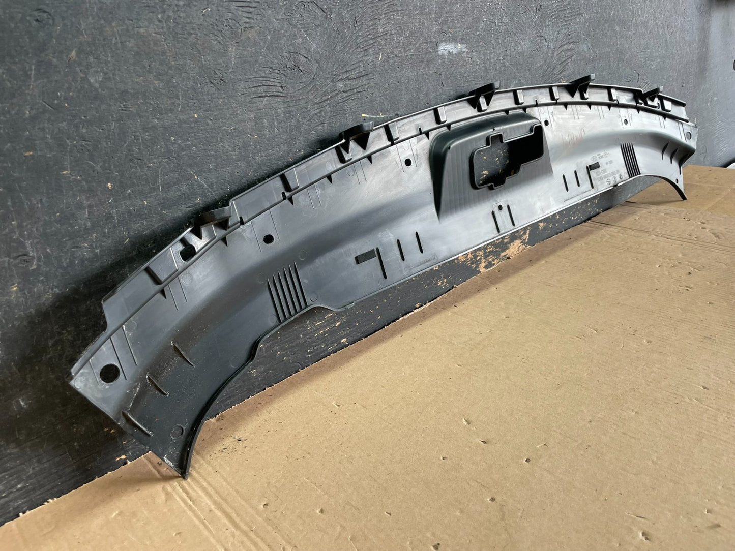 2015-2017 Hyundai Sonata Front Bumper Radiator Core Cover Grille Oem AA1952 DG4