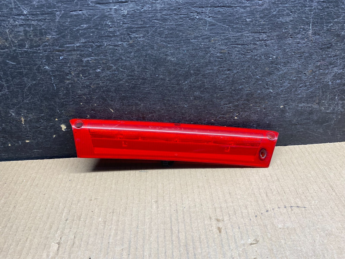 2012 to 2017 Ford Focus SE Trunk Lid Hatch 3rd Brake Light AI4869 DG0