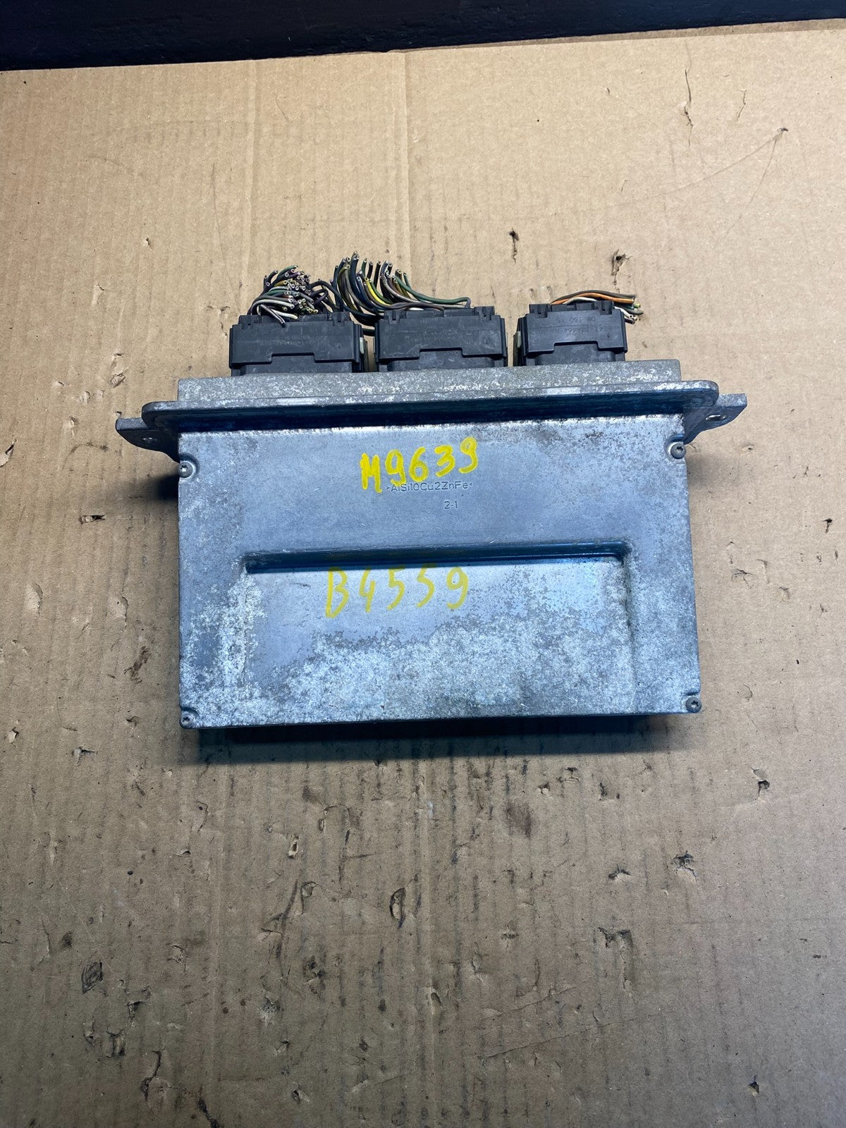 2009 2010 Ford Escape Hybrid Engine Control Unit ECU Computer Module AB4377 DG1