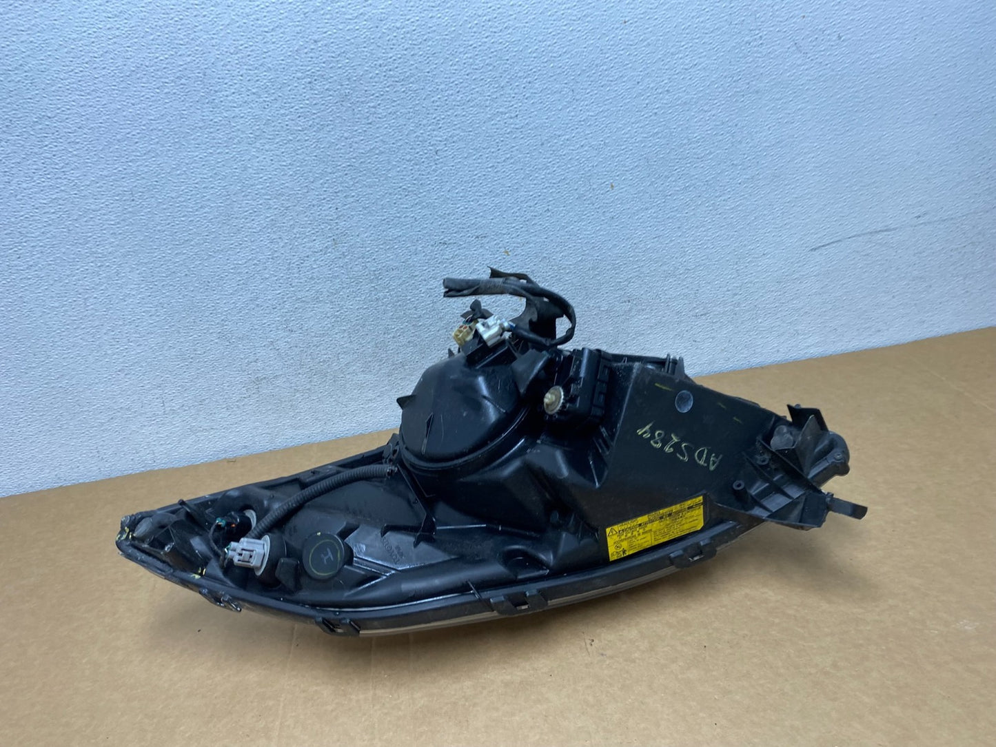2006-2009 Toyota Prius Right Passenger Rh Side Headlight Xenon HID AD5284 DW5