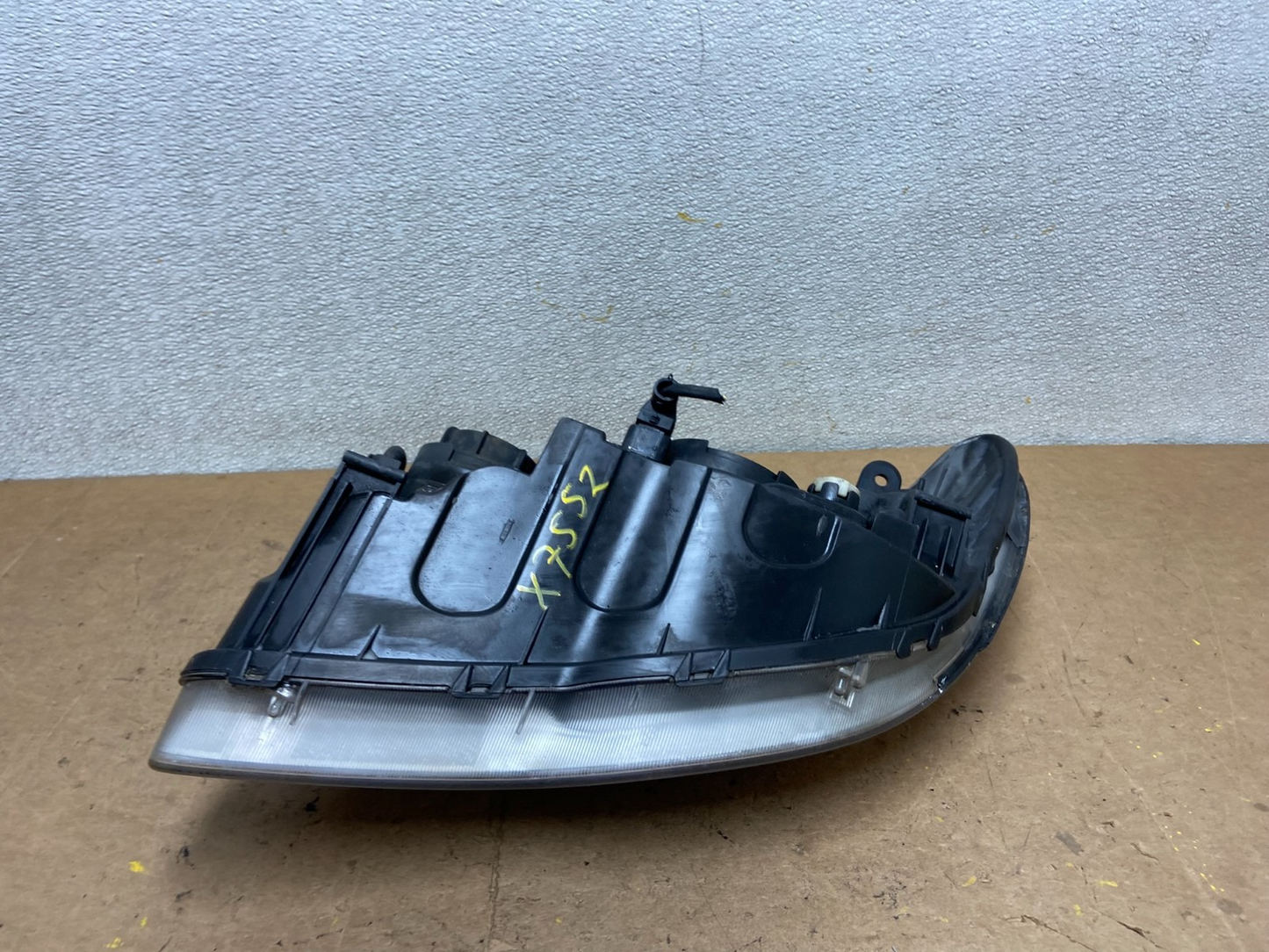 2007 2008 2009 2010 Hyundai Elantra Right Passenger Side Headlight OEM X7552 PS9