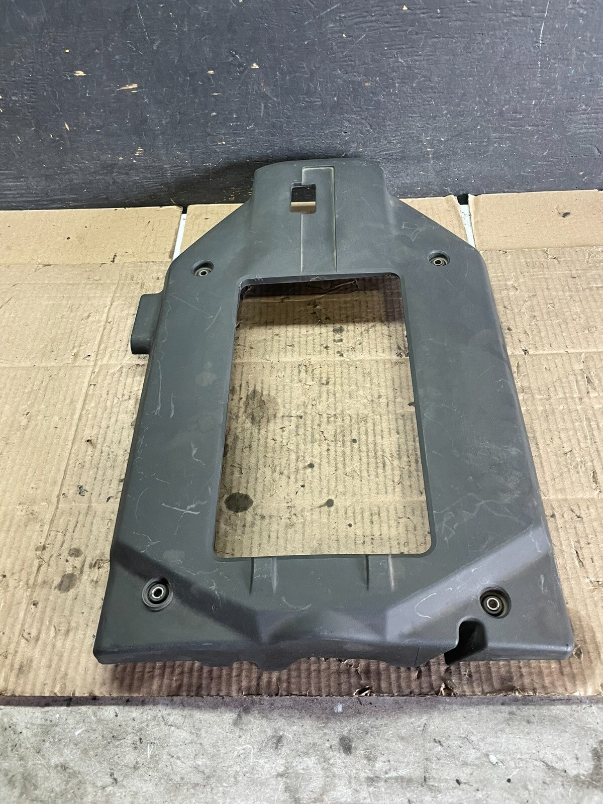 2001 2002 2003 Acura TL Engine Top Lid Motor Cover M2666 PS2