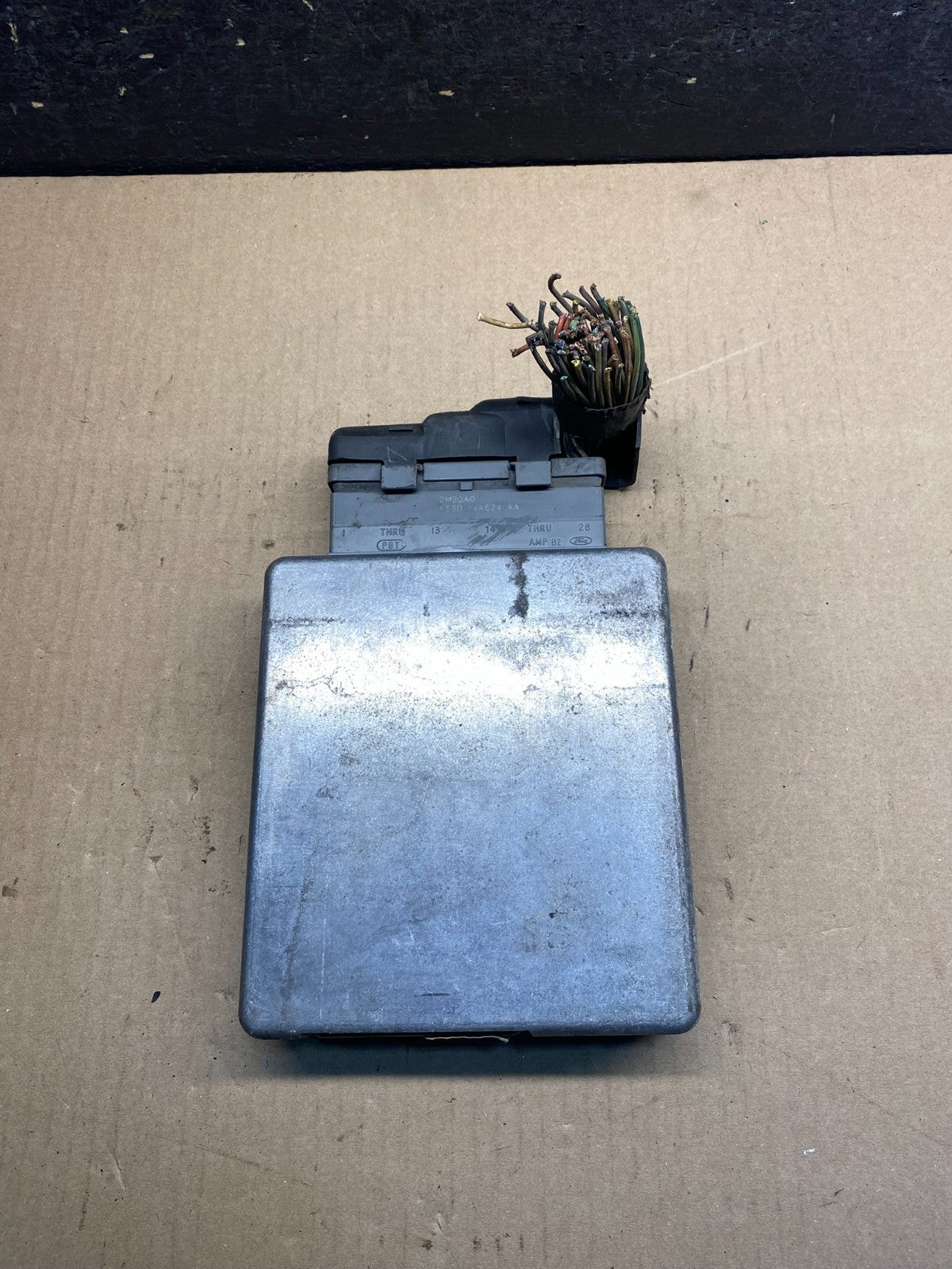 2003 Ford E350 Van 4.6L Engine Control Module Unit ECU 3C2A-12A650-ACB AH1683 DG0