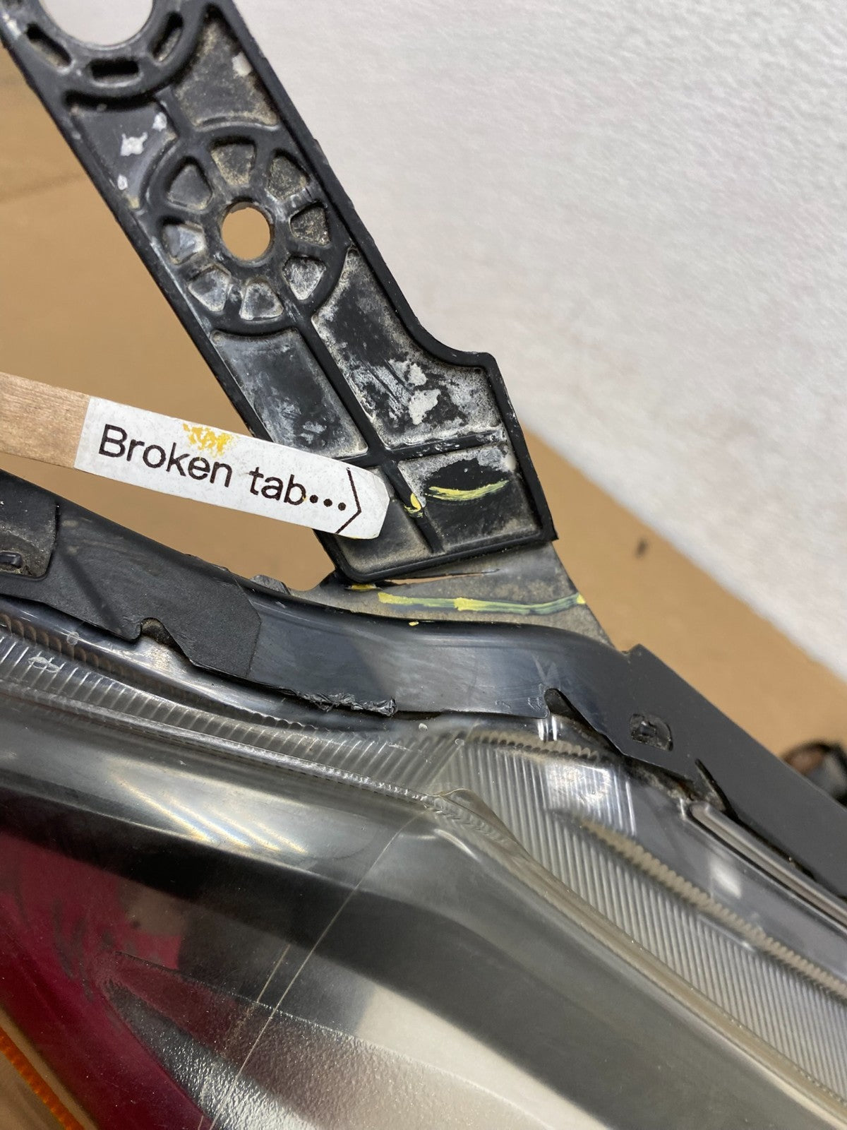 2012-2016 Subaru Impreza Crosstrek Right Passenger Halogen Headlight AD43474