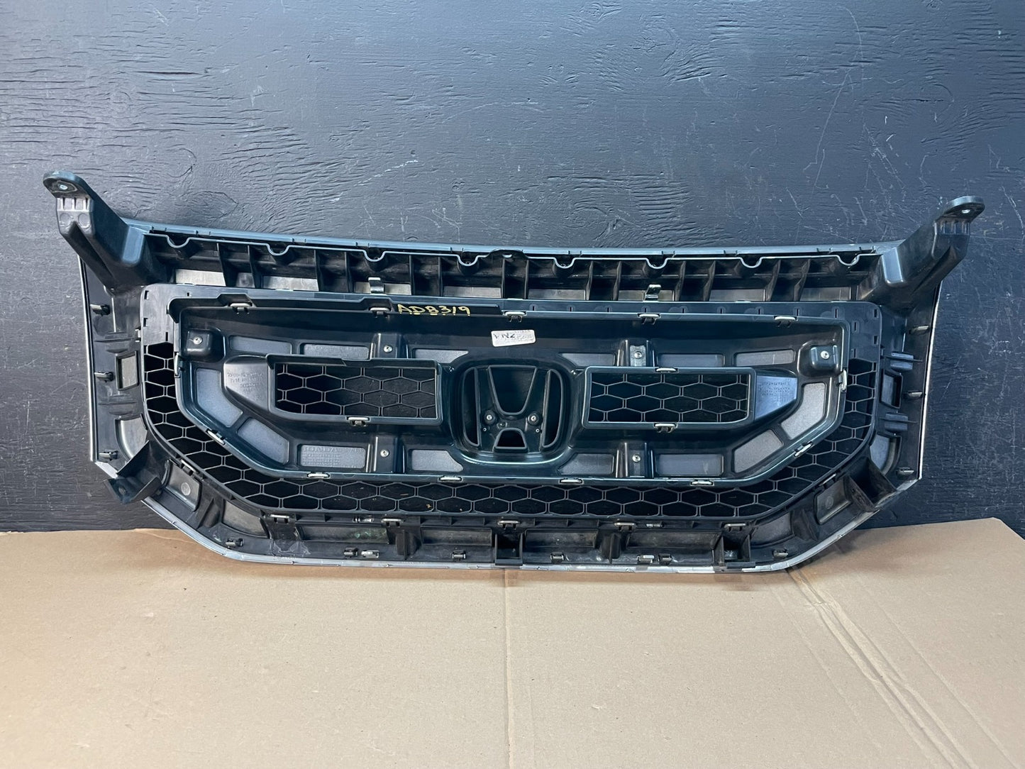2009 to 2011 Honda Pilot Front Upper Grill Grille ad8319 DG3