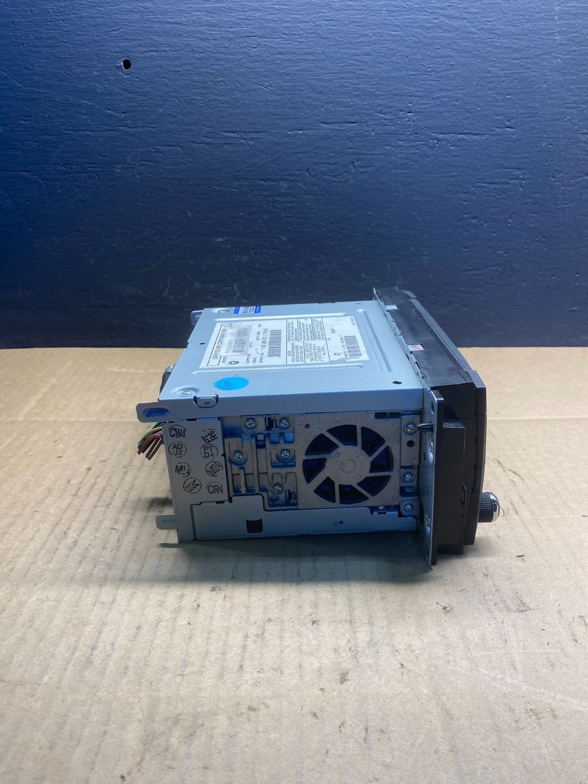 2011 Dodge Challenger AM FM CD DVD Radio w/o Satellite P05064676 AB74623