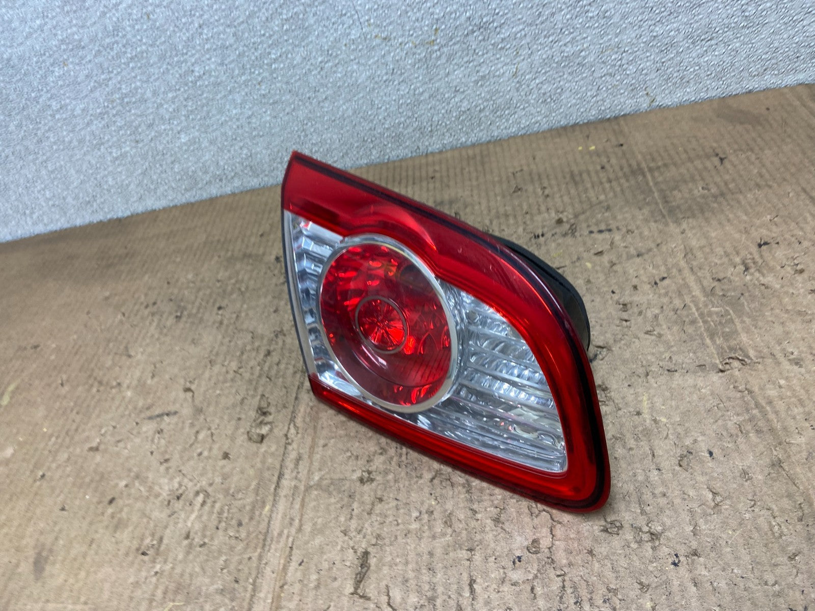 2010-2012 Hyundai Santa Fe Left Driver LH Inner Tail Light OEM AA8461 LK1