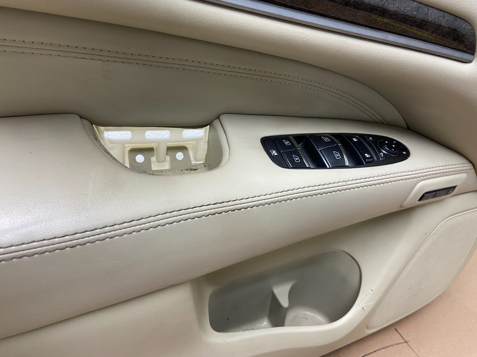 2013 2015 Infiniti JX35 QX60 Front Left Driver Door Trim Panel AG3302 DG3