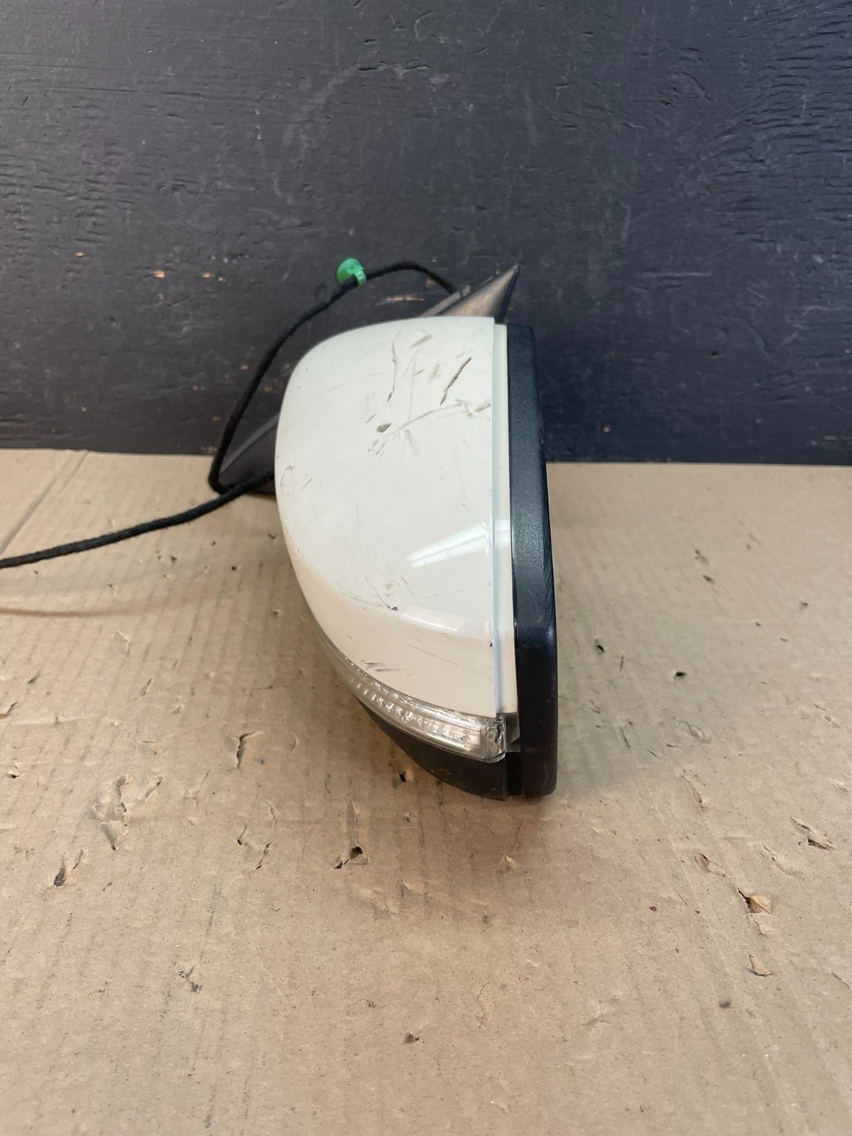 2012 to 2016 Volkswagen Passat Left Driver LH Turn View Door Mirror AD8685 DW10