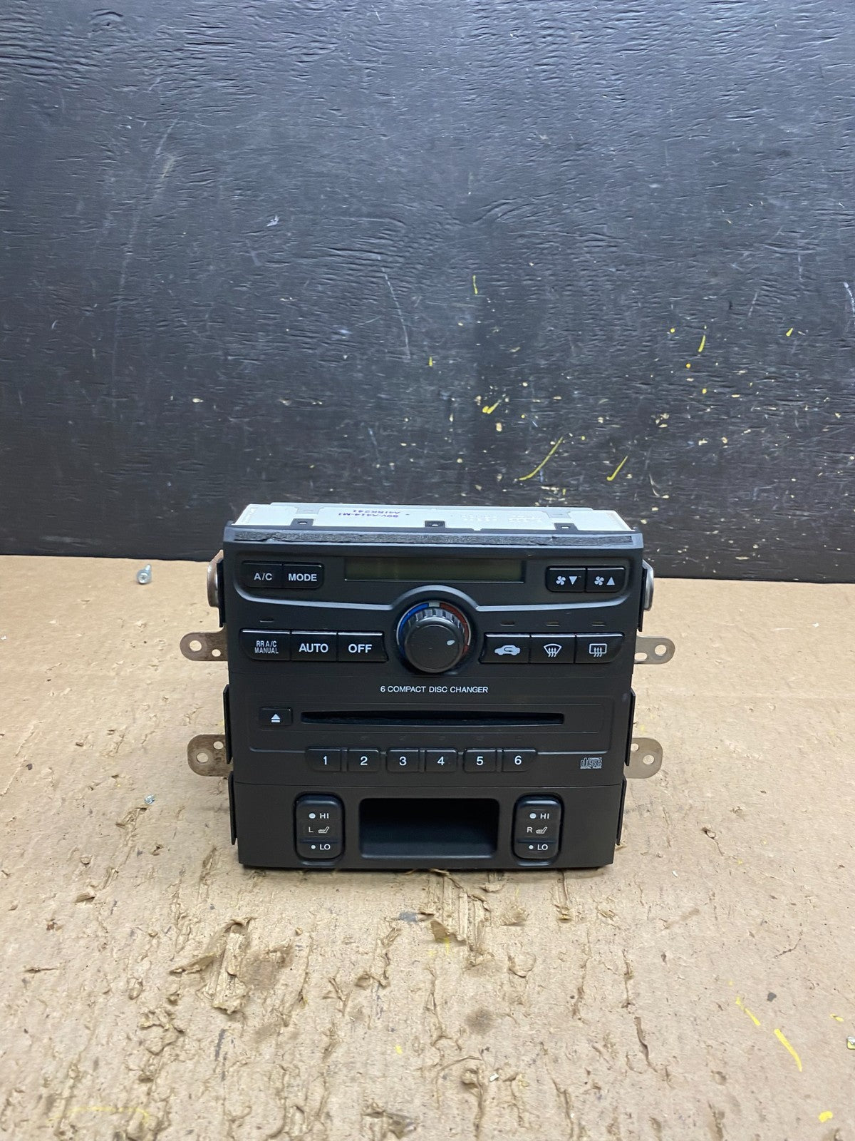 2003 - 2005 Honda Pilot Am Fm Cd Player Radio Receiver OEM  t8618 DG4