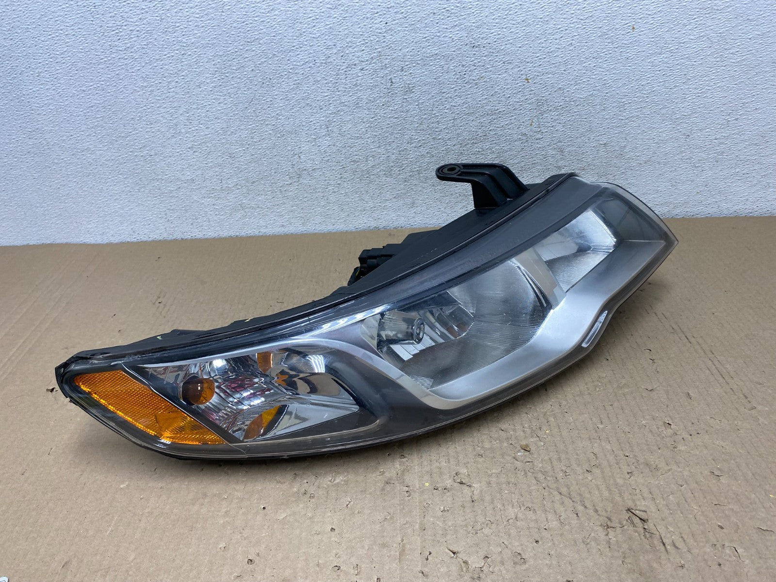 2010 to 2013 Kia Forte Koup Right Passenger RH Halogen Headlight DEPO AE9807 DW2