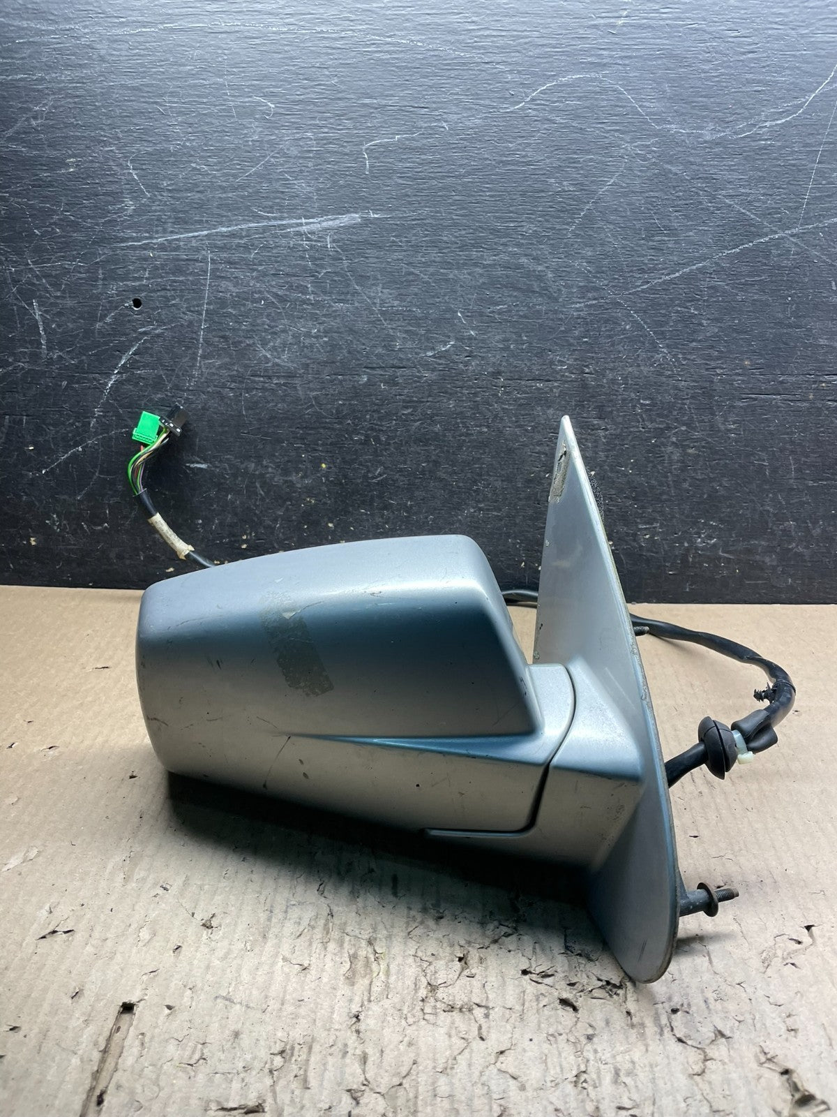 2004 to 2009 Cadillac SRX Right Passenger Rh Side Door Mirror Oem V8874 DG0