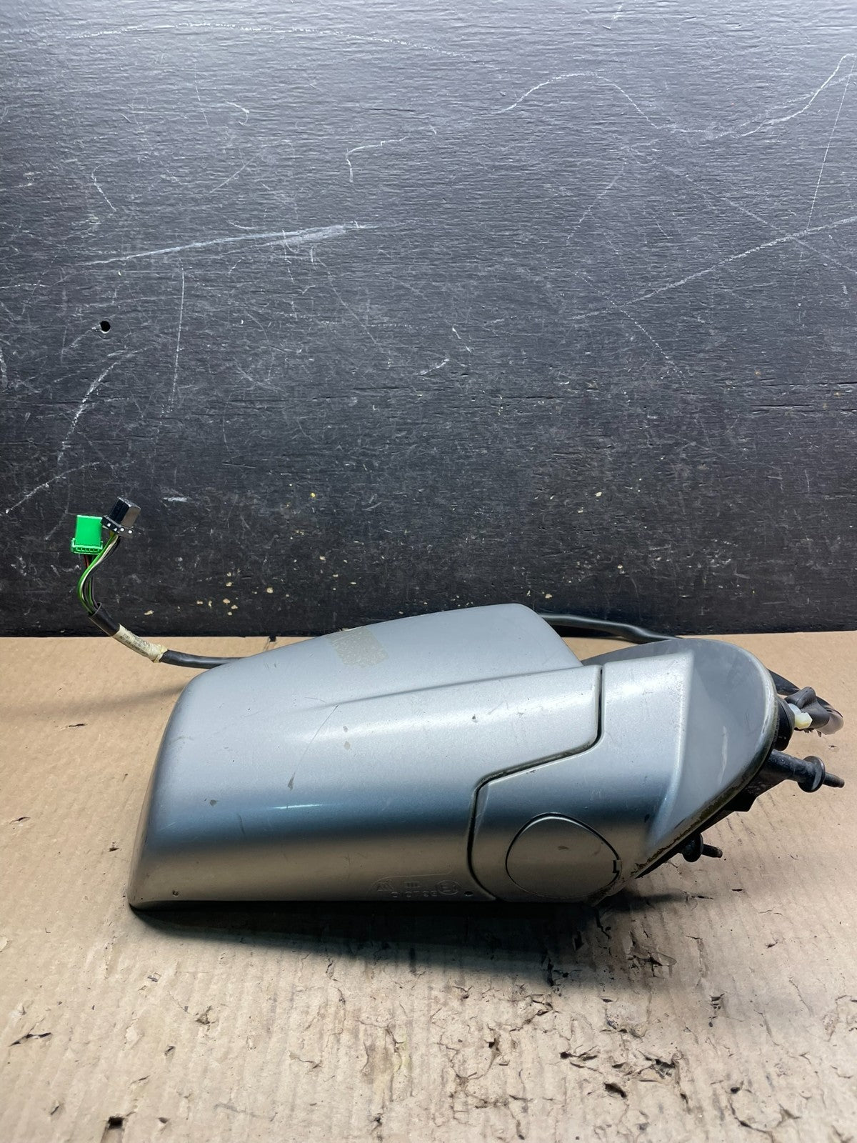 2004 to 2009 Cadillac SRX Right Passenger Rh Side Door Mirror Oem V8874 DG3