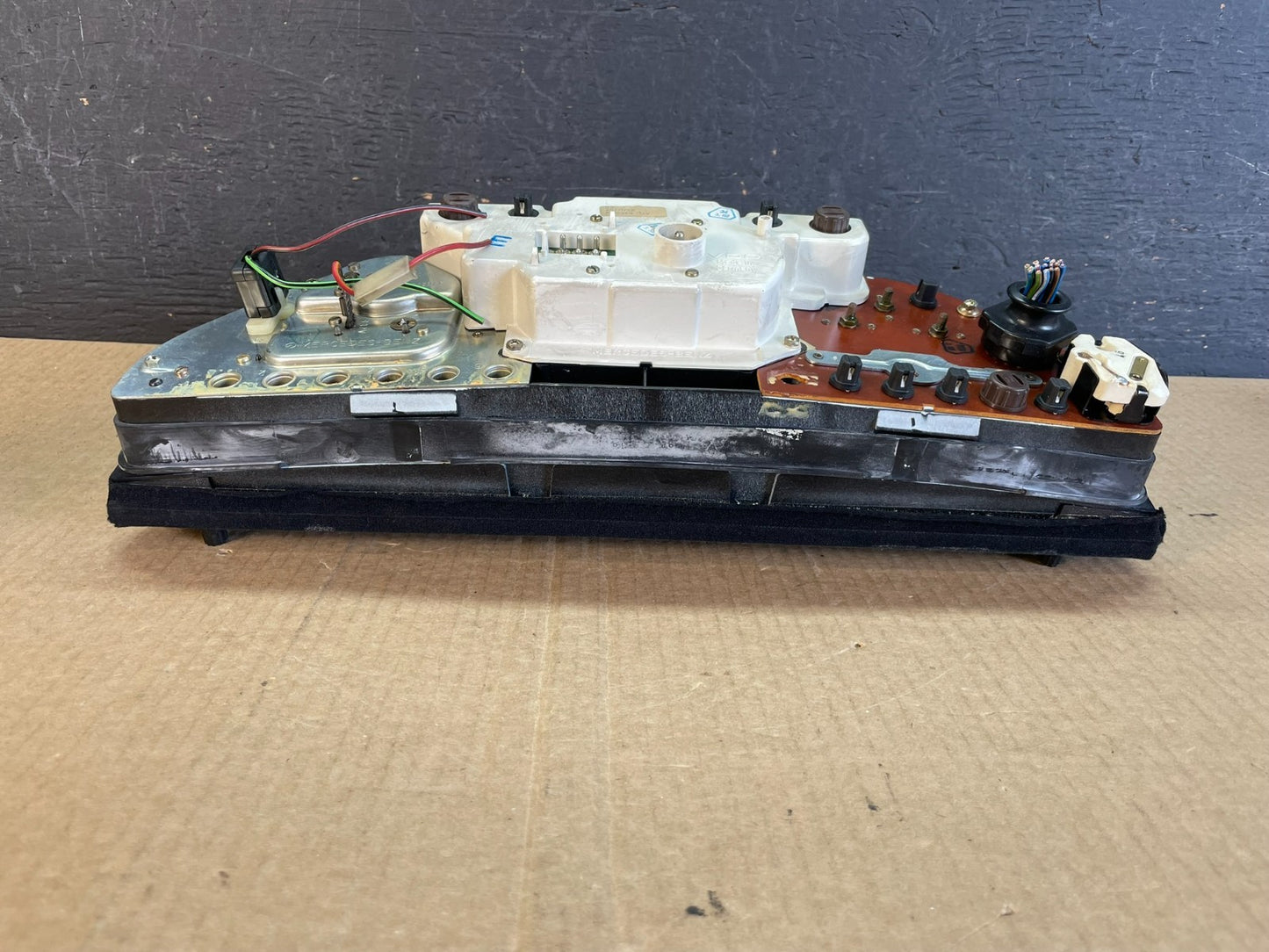 1981-1985 Mercedes W126 Instrument Cluster Speedometer AF3609 DG6