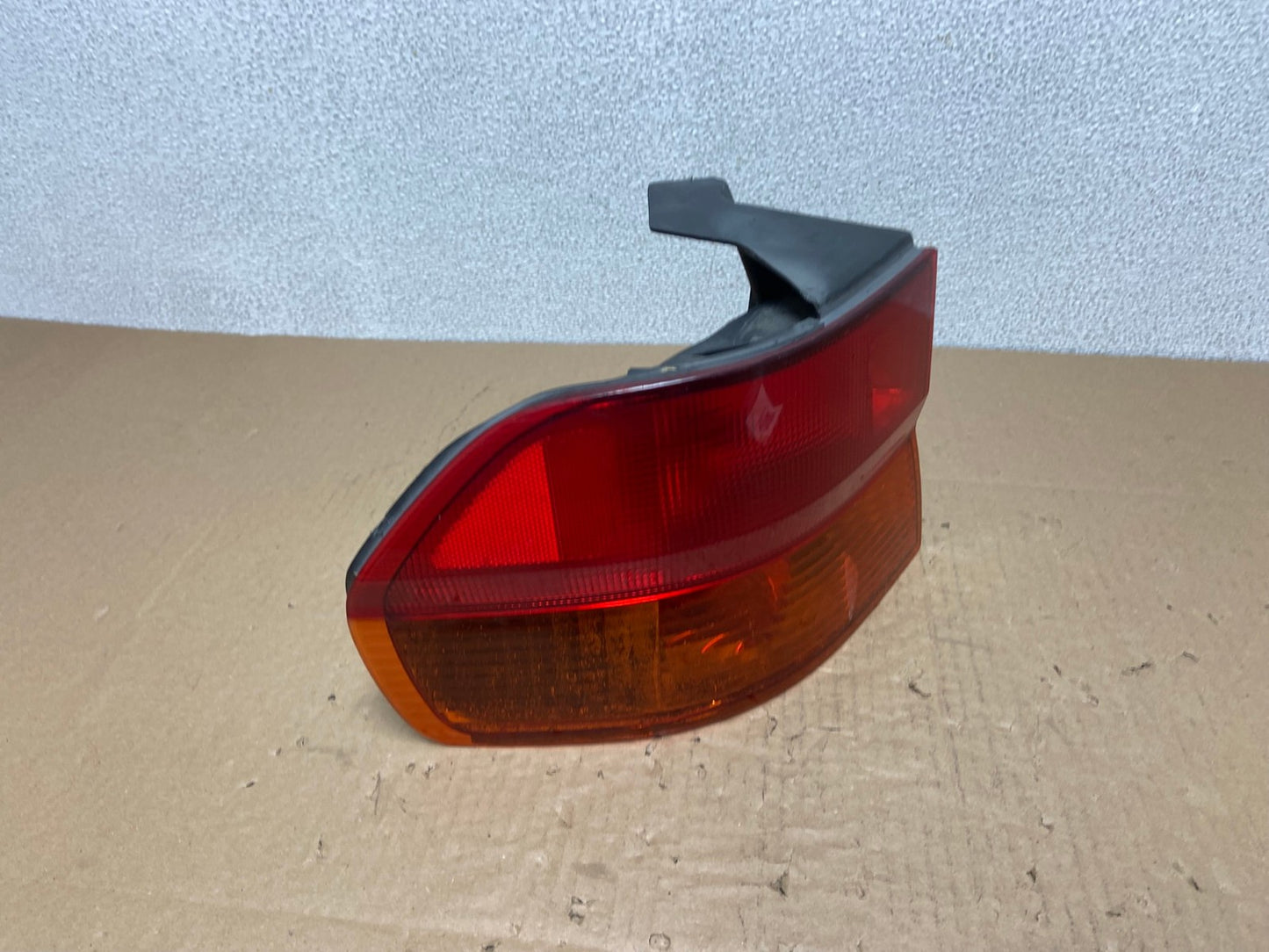 2002 2003 2004 Honda Odyssey Left Driver LH Side Tail Light AB6251 LK2