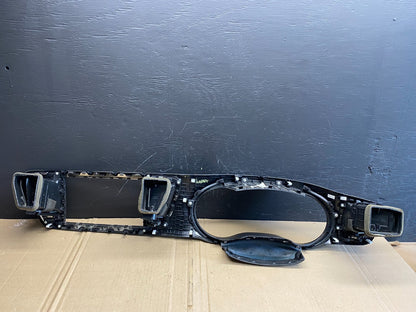 2015 to 2018 Kia Sedona Speedometer Radio Bezel Air Vent 84740-a9000 AB8724 DG3