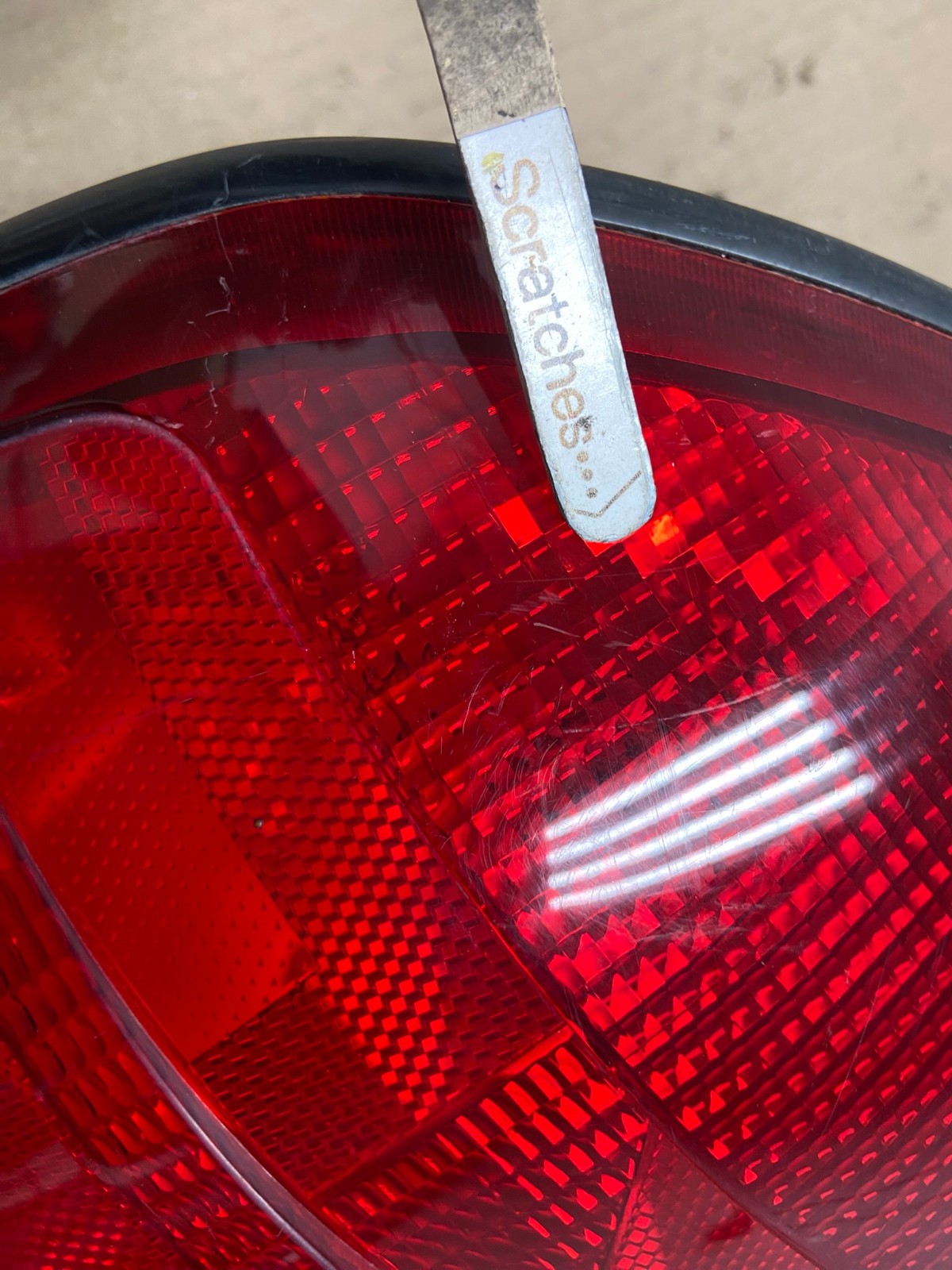 1998-2003 Ford Crown Victoria Left Driver Lh Side Tail Light AH5895 LK3