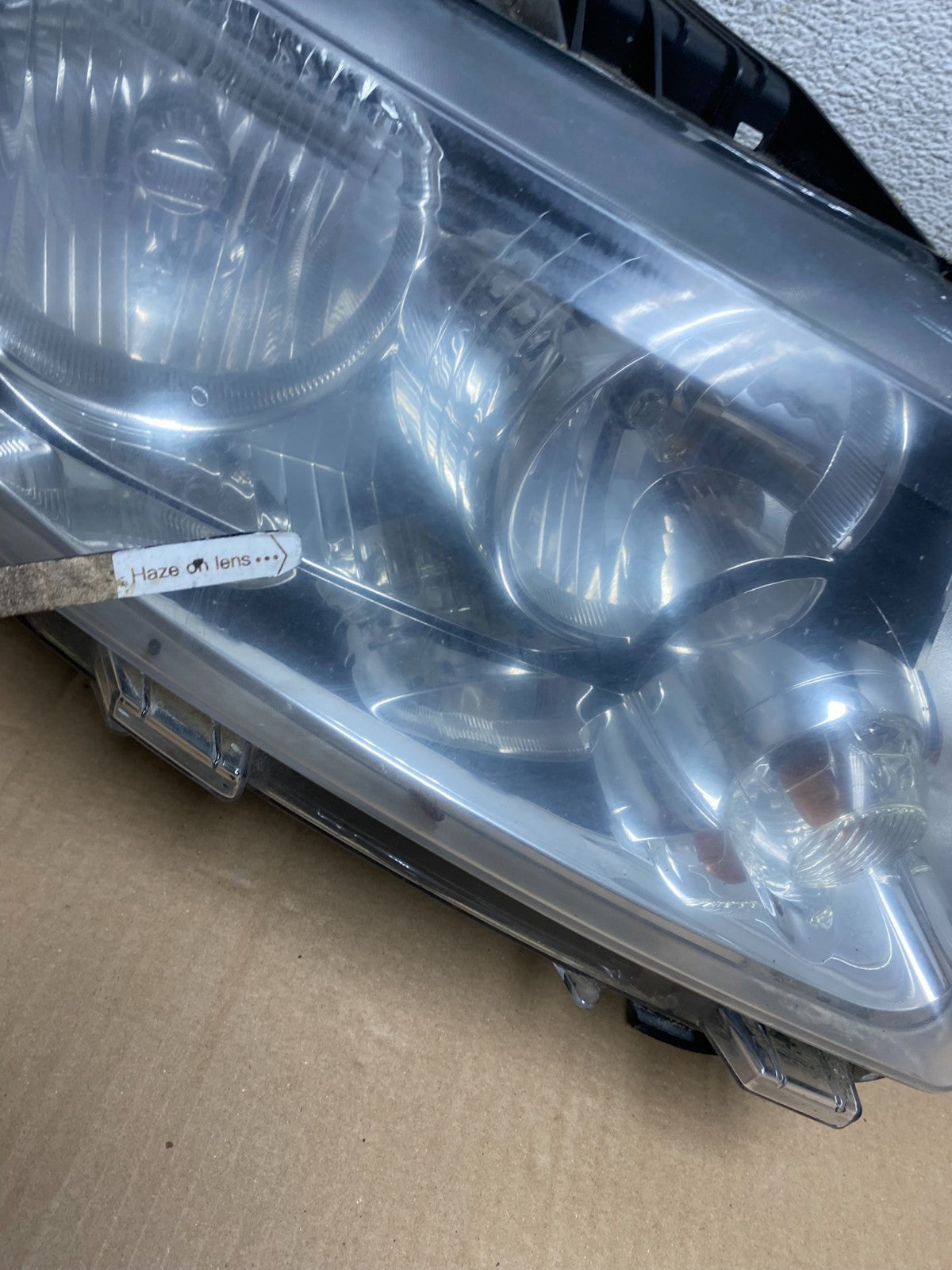 2011-2013 Jeep Grand Cherokee Right Passenger Halogen Headlight AI1145 DW4