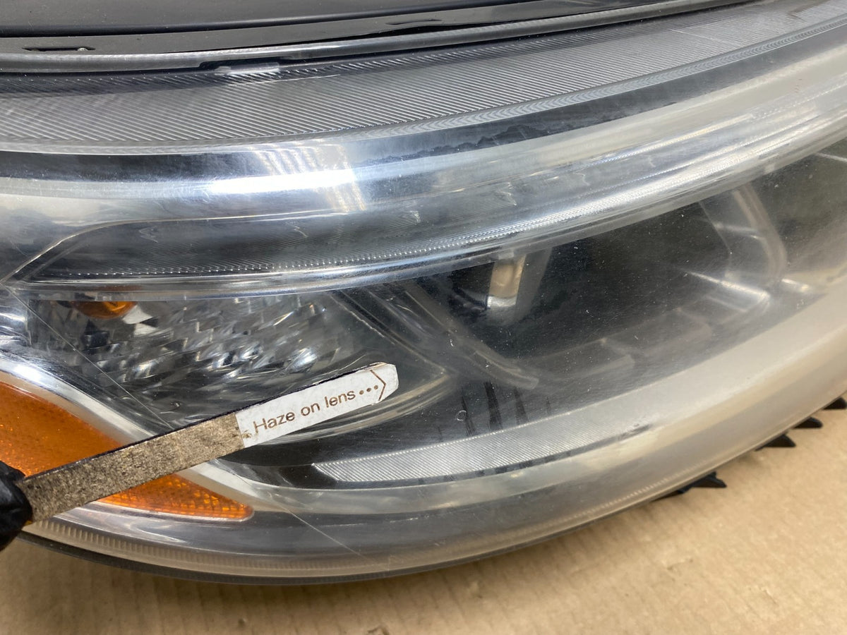 2014 to 2015 Kia Sorento Right Passenger RH Headlight Halogen AH5726 DW4