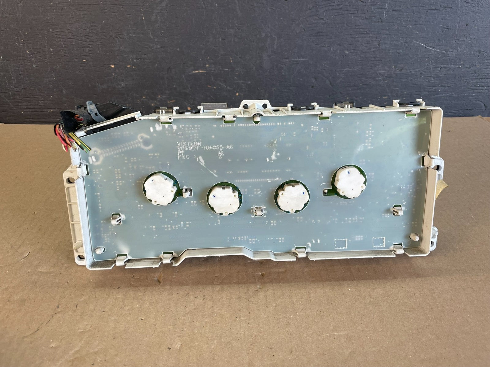 2009 to 2011 Mercury Grand Marquis Speedometer Cluster Gauge ae3304 DG5
