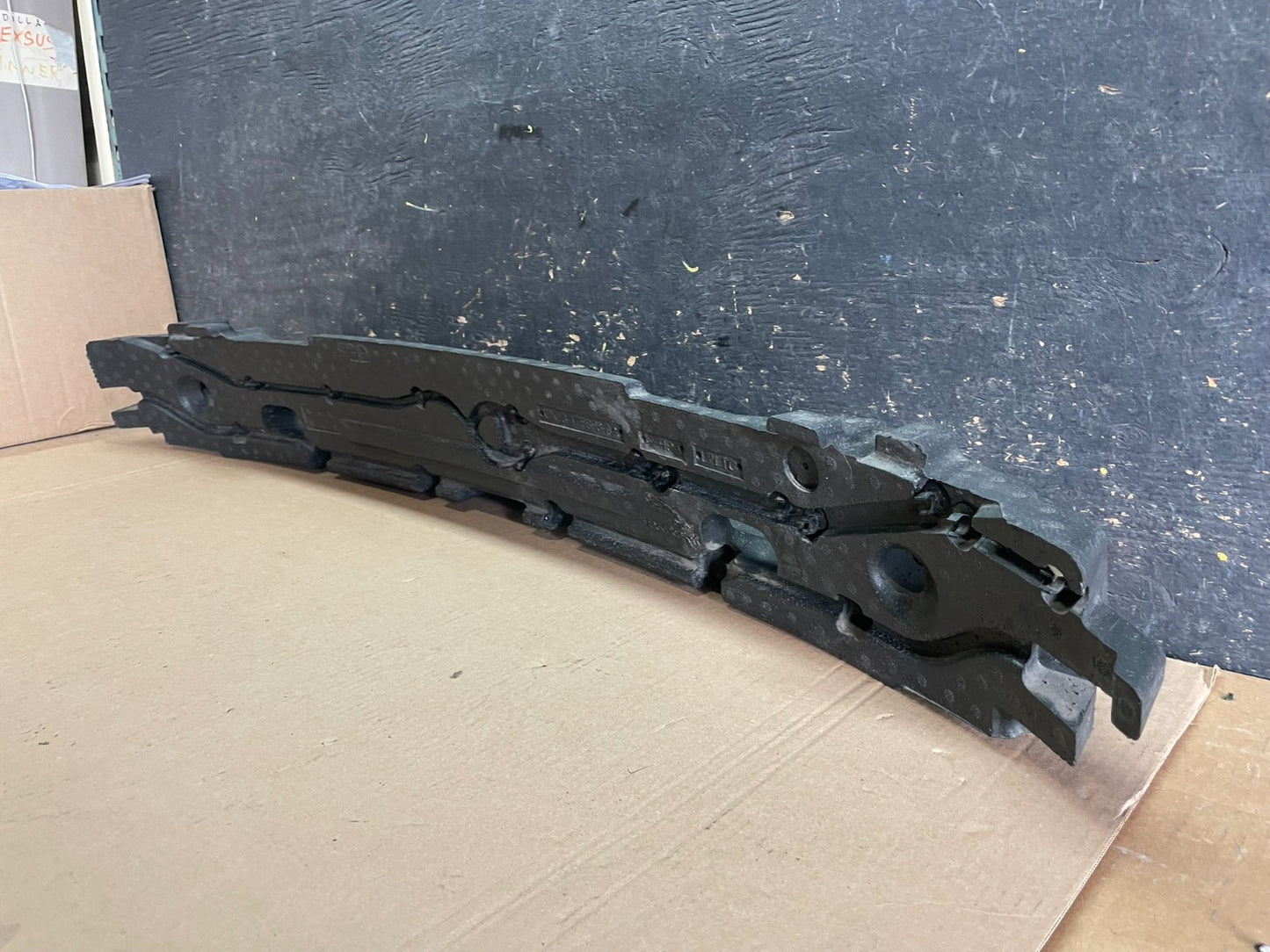 2009-2015 JAGUAR XF Front Bumper Impact Shock Absorber Foam z8575 DG4