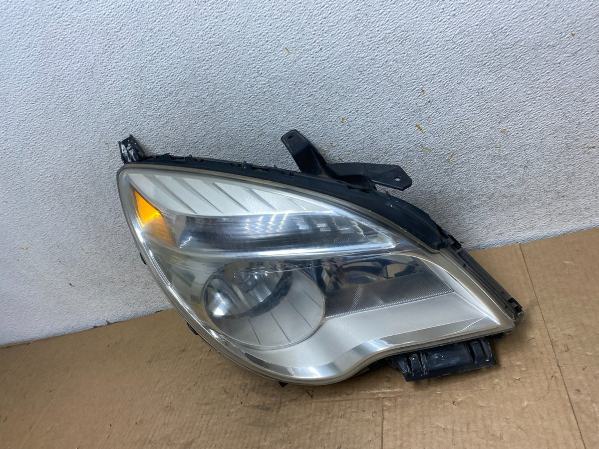 2010 - 2015 Chevrolet Equinox Halogen Headlight Right Passenger Side AI7920 DW1