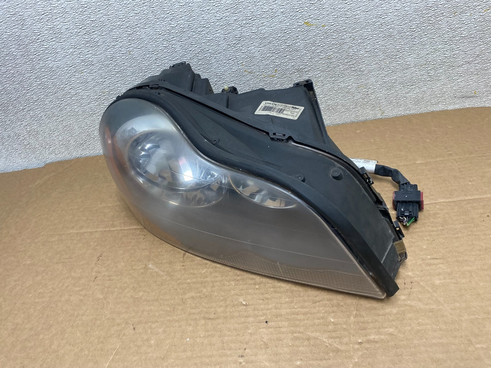 2003 to 2006 Volvo XC90 Right Passenger Rh Side Headlight Halogen Z1346 DW1