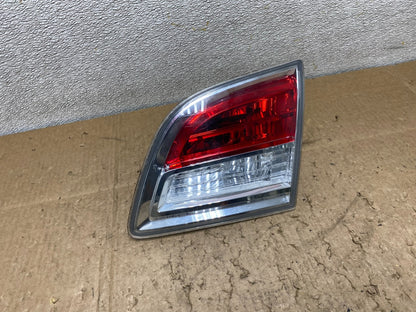 2007 2008 2009 Mazda Cx-9 Right Passenger Rh Side Inner Tail Light Oem Z1183 DW0