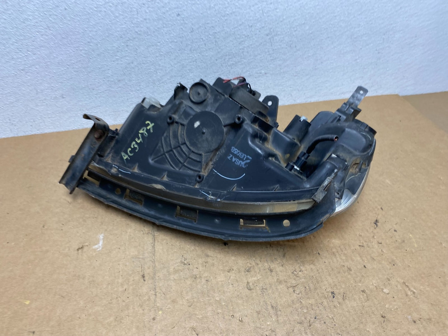 2001 - 2003 Honda Civic Coupe Headlight Halogen Right Passenger Rh AC3487 DW6