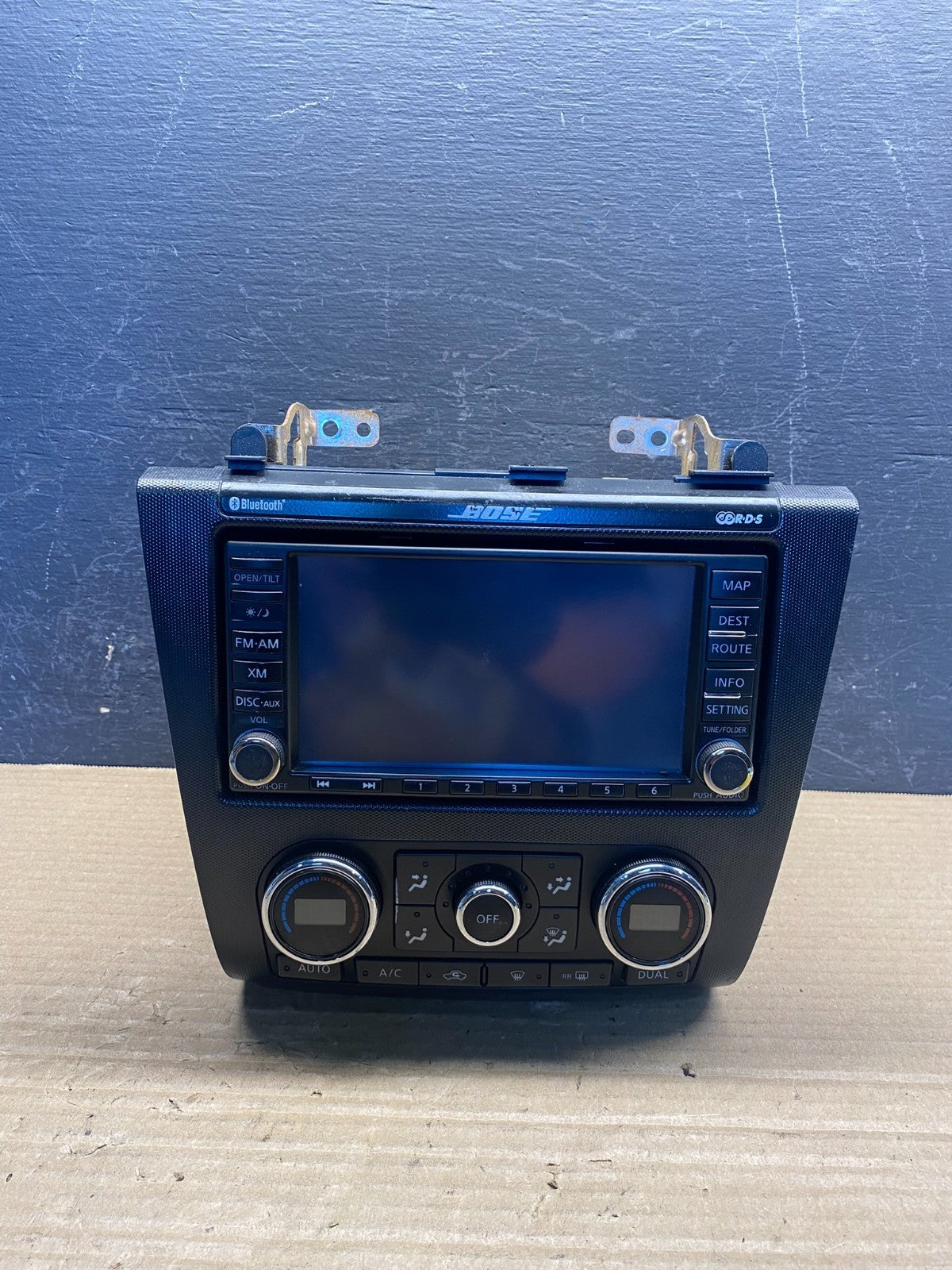 2010 to 2012 Nissan Altima Radio Cd Mp3 Player AUX Climate Control AF3899 DW0