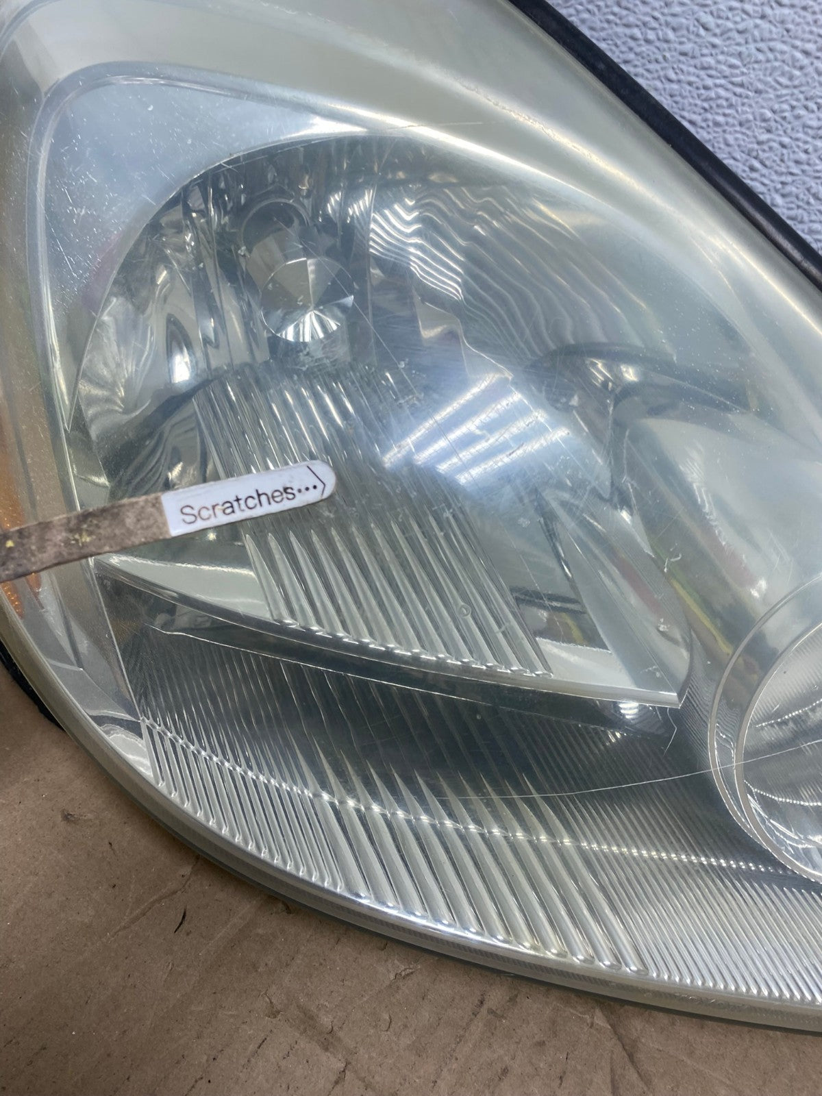 2004 2005 Toyota Sienna Driver Left+Right Set Side Halogen Headlights AE8762 LK3