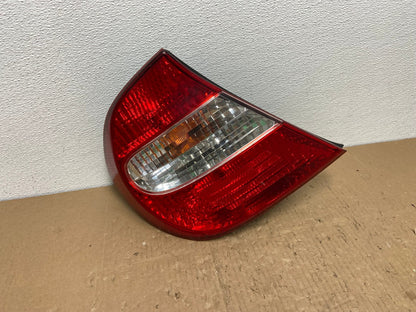 2002 2003 2004 Toyota Camry Left Driver LH Side Tail Light AB6999 LK0