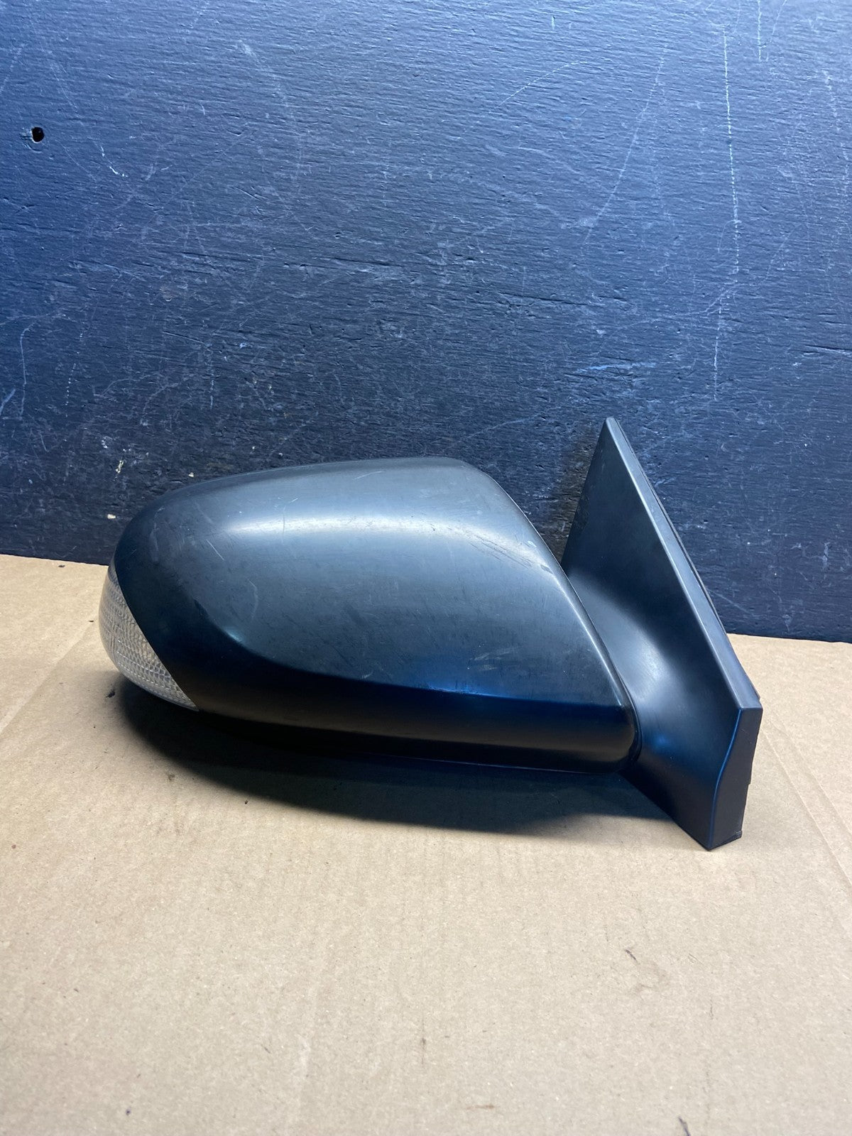 2005 to 2010 Scion TC Right Passenger Side View Door Mirror AF9434 DW0