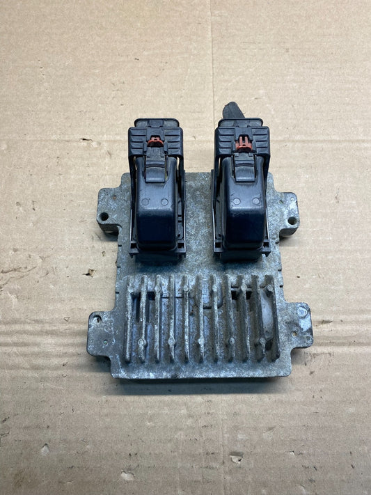2010 to 2014 Silverado Express Engine Control Module Computer ECM ECU AE9904 DW0