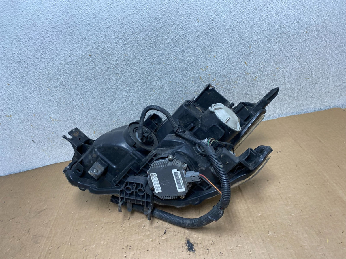 2009 - 2014 Nissan Maxima Headlight Right Passenger Xenon HID AI8976 DW6