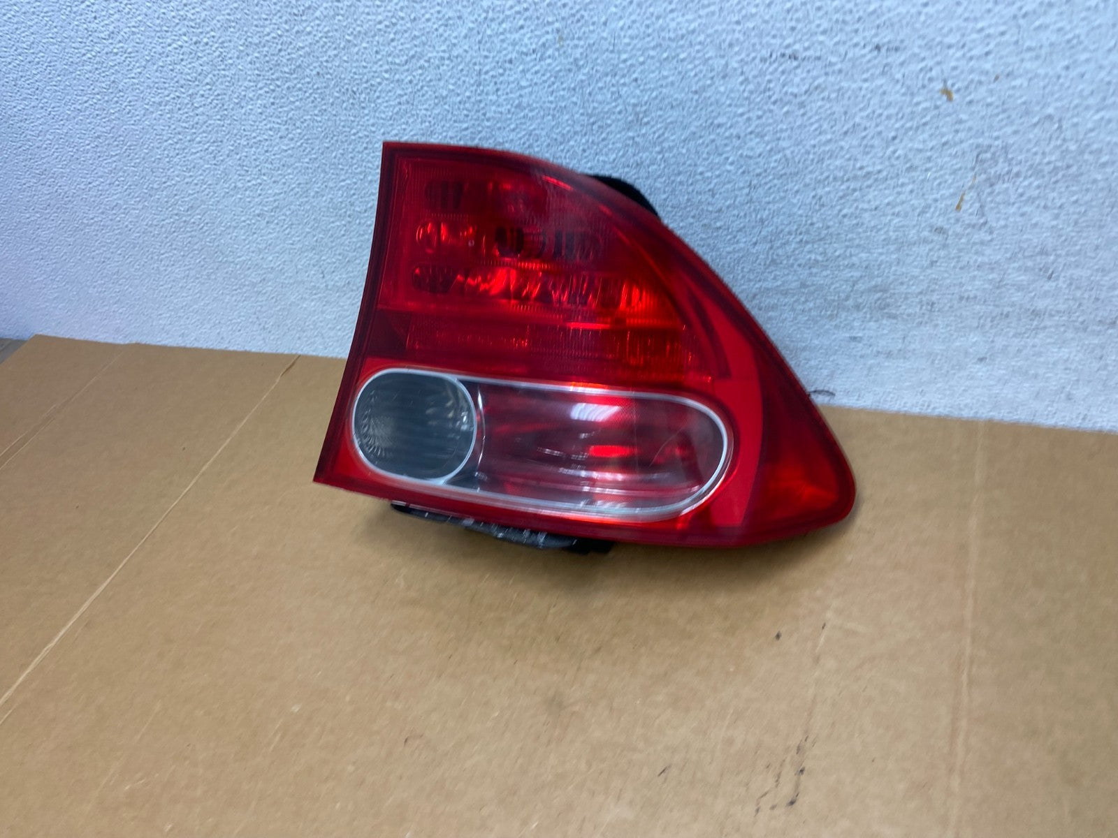 2006 2007 2008 Honda Civic Right Passenger Rh Side Tail Light AD8914 DW1