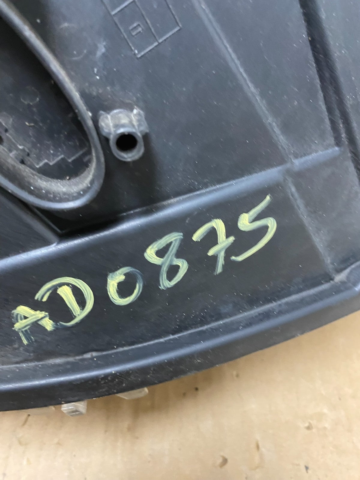 2007 to 2013 Mercedes Sprinter Headlight Left Driver Side Halogen AD0875 DW11