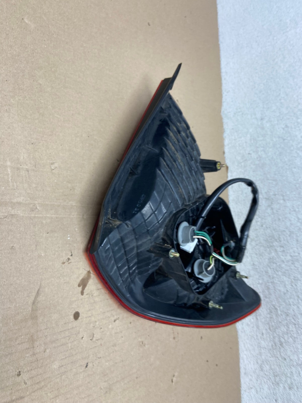 2000 2001 2002 Toyota Avalon Right Passenger Rh Side Tail Light AG6836 LK4