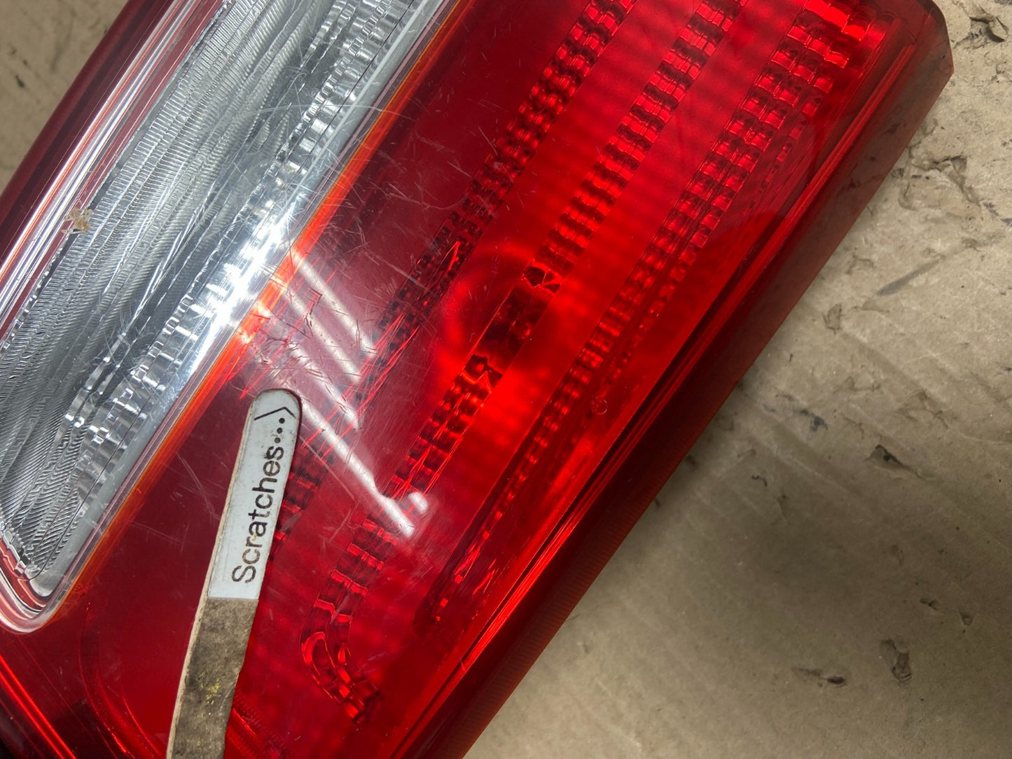 2015 2016 2017 Kia Sedona Left Driver LH Side Inner Tail Light AF7055 DW3